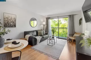 Photo #2: 41062619 Listing