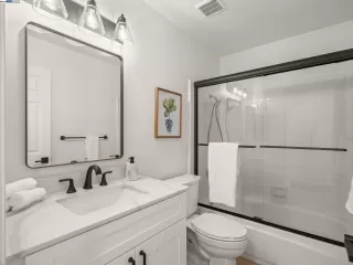 Photo #4: 41062729 Listing