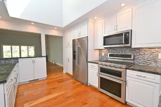 Photo #6: 41062915 Listing