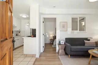 Photo #2: 41062944 Listing