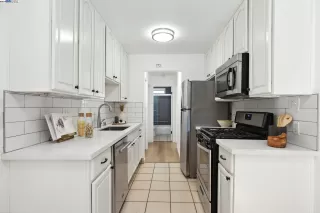 Photo #6: 41062944 Listing