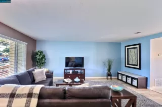 Photo #3: 41062954 Listing