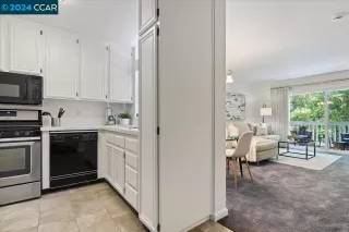 Photo #5: 41062959 Listing