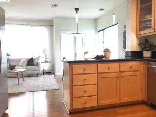 Photo #6: 41063039 Listing