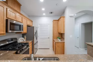 Photo #5: 41063105 Listing