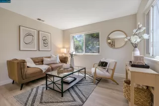 Photo #4: 41063165 Listing