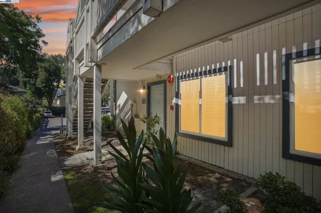 MLS: 41063297 Condo For Sale