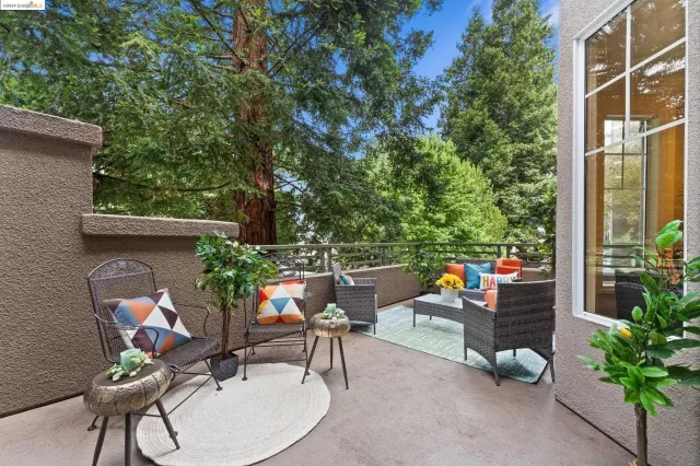 MLS: 41063346 Condo For Sale