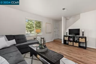 Photo #4: 41063406 Listing