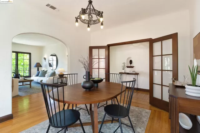 MLS: 41063419 Condo For Sale