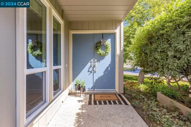 MLS: 41063425 Condo For Sale