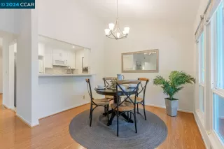 Photo #3: 41063425 Listing