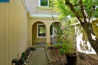 Photo #2: 41063567 Listing