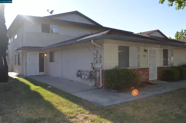 MLS: 41063669 Condo For Sale