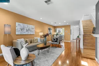 Photo #5: 41063686 Listing