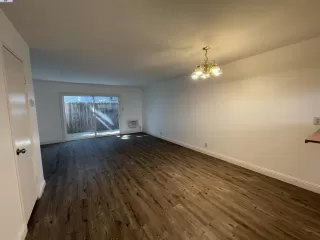 Photo #6: 41063713 Listing