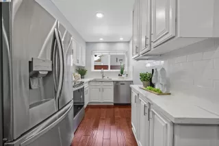 Photo #4: 41063715 Listing