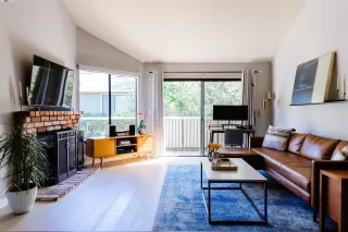 Photo #3: 41063778 Listing