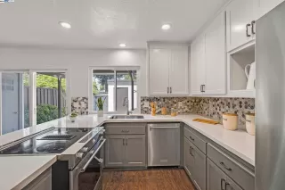 Photo #6: 41063794 Listing