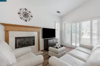 Photo #6: 41063813 Listing