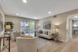 Photo #3: 41063819 Listing 