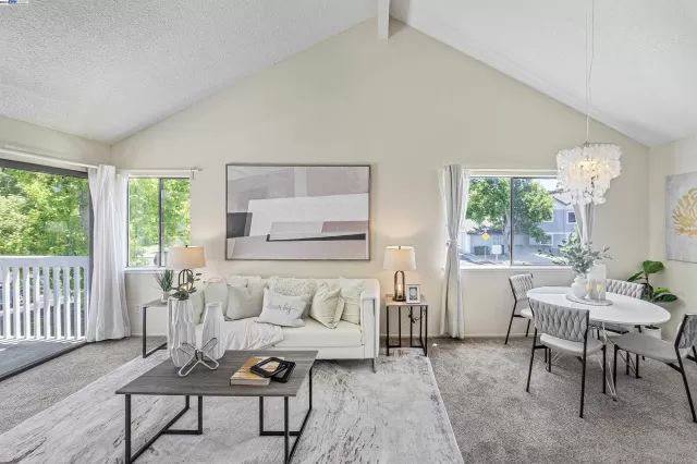 MLS: 41063852 Condo For Sale