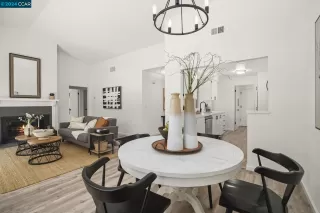 Photo #5: 41063855 Listing