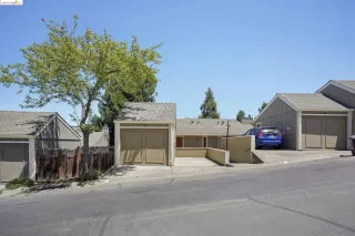 Photo #2: 41063886 Listing