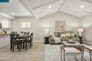 More Details about MLS # 41064191 : 25 JANIN PL