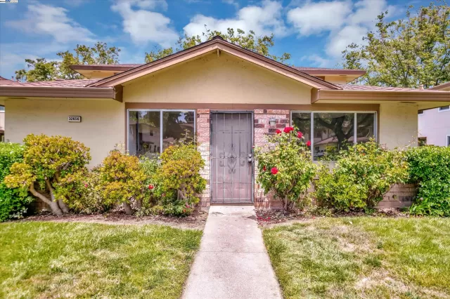 MLS: 41064236 Condo For Sale