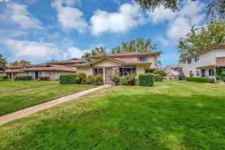 Photo #1: 41064236 Listing 