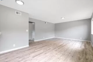 Photo #6: 41064236 Listing 