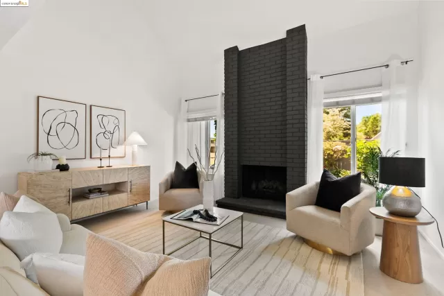 MLS: 41064283 Condo For Sale