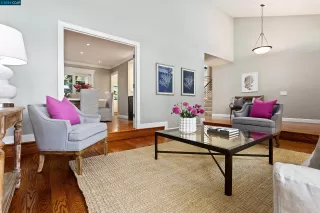 Photo #2: 41064405 Listing