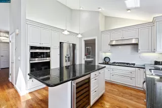 Photo #5: 41064405 Listing