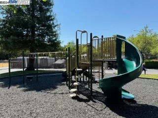 Photo #5: 41064556 Listing