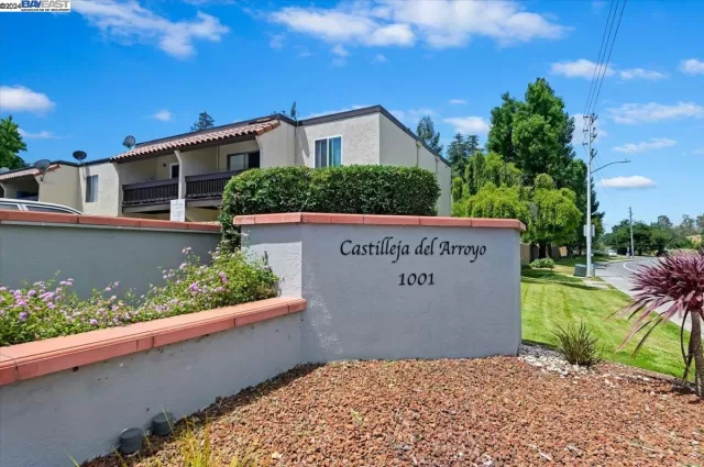 MLS: 41064585 Condo For Sale