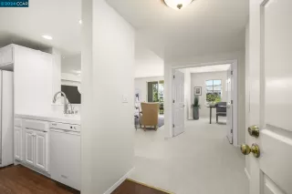 Photo #2: 41064590 Listing