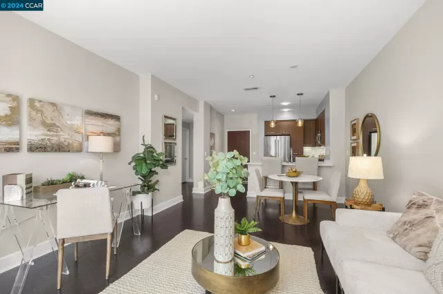 MLS: 41064694 Condo For Sale