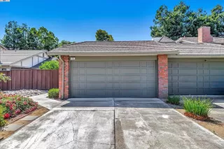 Click for more information on MLS # 41064746 : 4195 SORA CMN More Details about MLS # 41064746 : 4195 SORA CMN