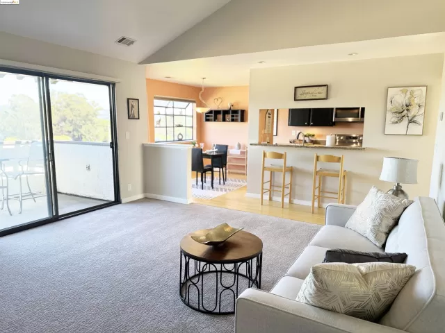 MLS: 41064819 Condo For Sale