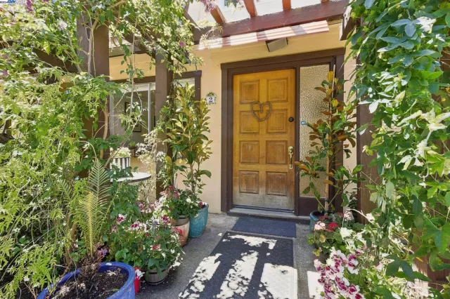 MLS: 41064917 Condo For Sale