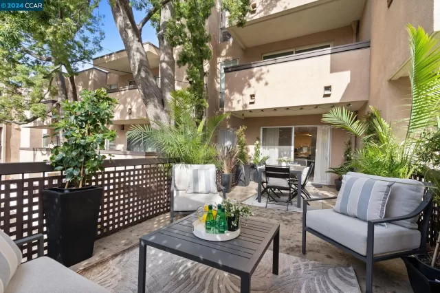 MLS: 41064921 Condo For Sale