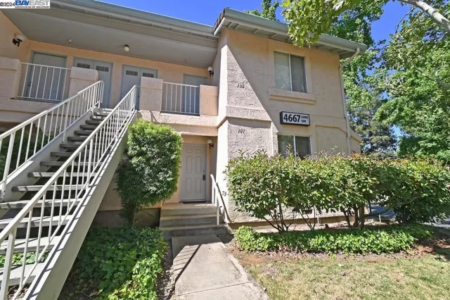 MLS: 41065025 Condo For Sale