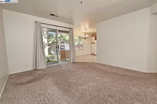 Photo #2: 41065025 Listing 