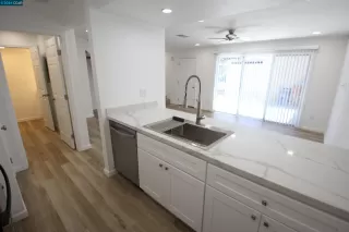 Photo #1: 41065240 Listing