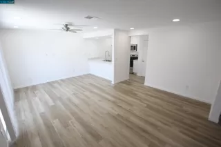 Photo #4: 41065240 Listing