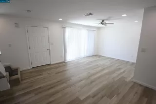 Photo #5: 41065240 Listing