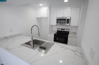 Photo #6: 41065240 Listing