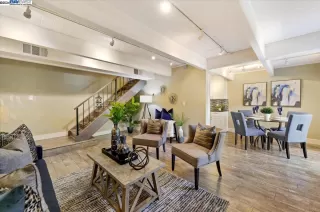 Photo #2: 41065300 Listing